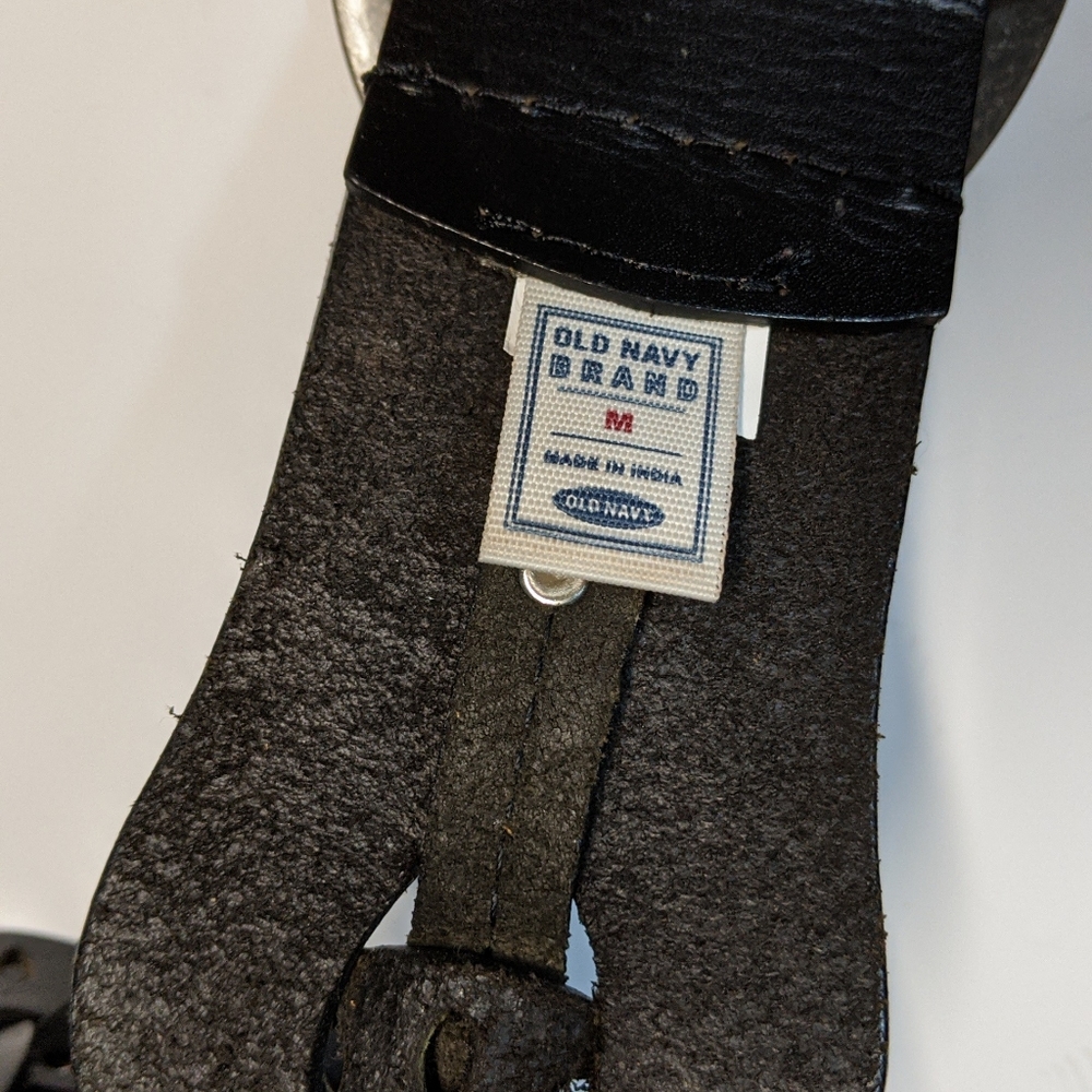 4/$25 Old Navy brand leather belt size medium - Picture 7 of 8